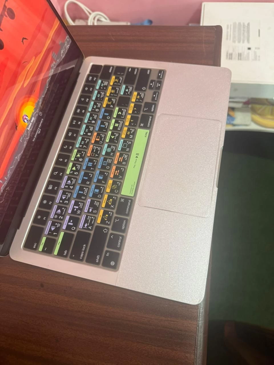 MacBook Air M2 (13.6-inch) | 8GB RAM | 512GB SSD