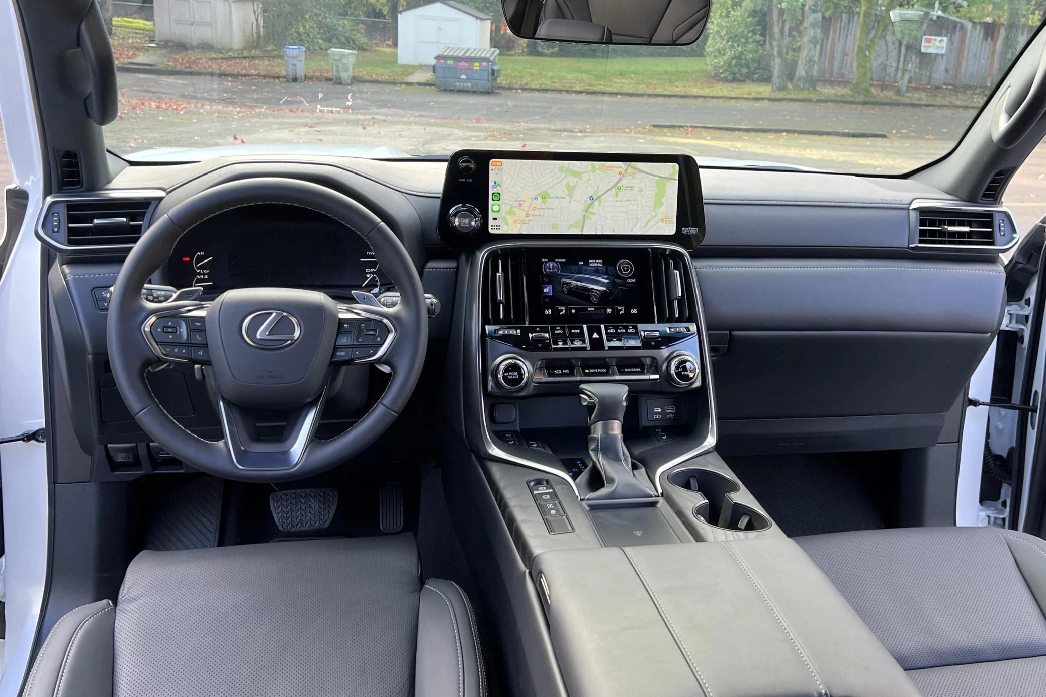 Neatly Used 2022 Lexus LX 600 Premium