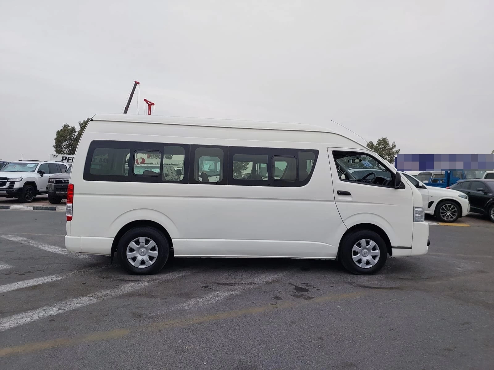 2016 Toyota Hiace Commuter 16 seaters