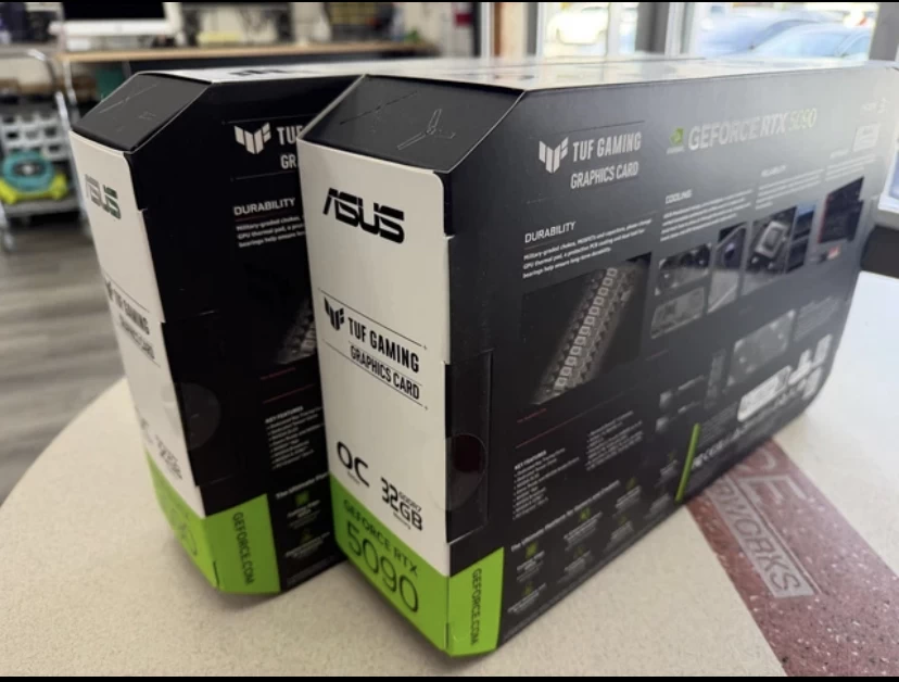 ASUS GEFORCE RTX 5090 TUF Gaming 32GB GDDR7 NVIDIA - New Sealed