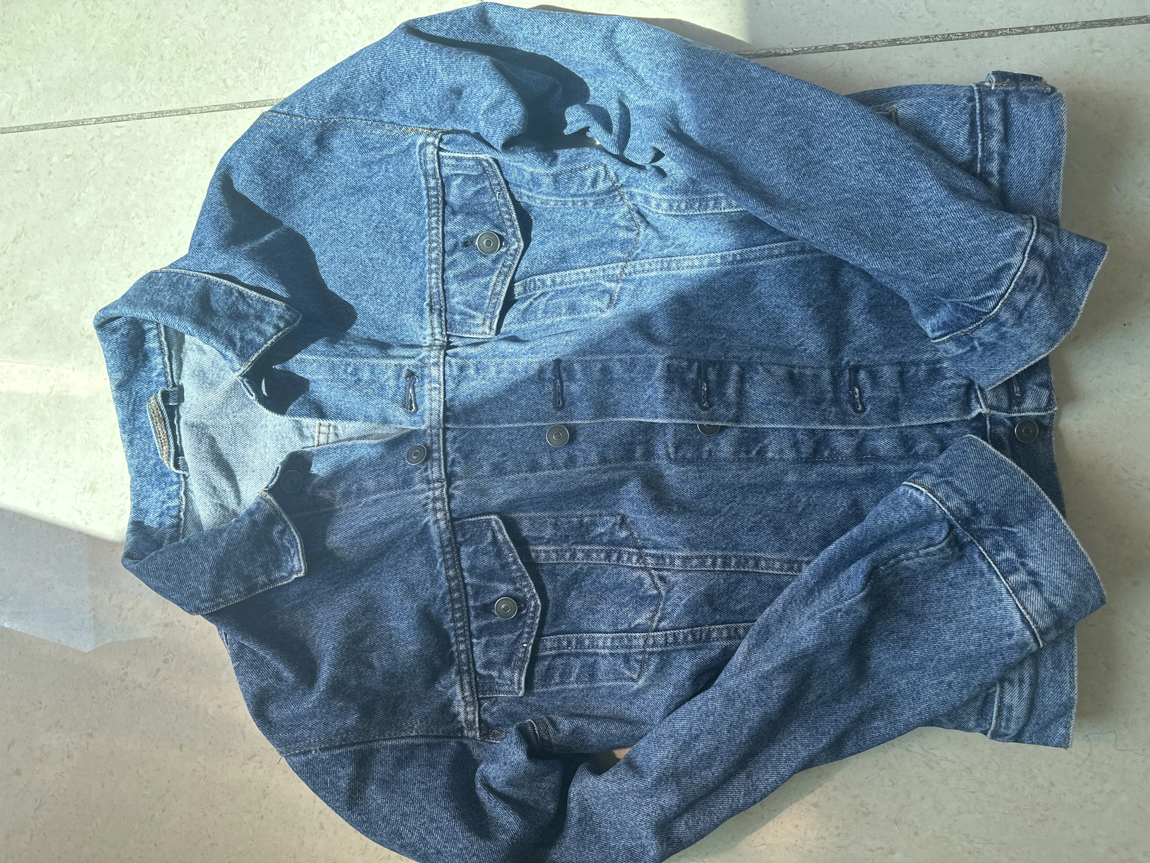 Denim jeans jacket