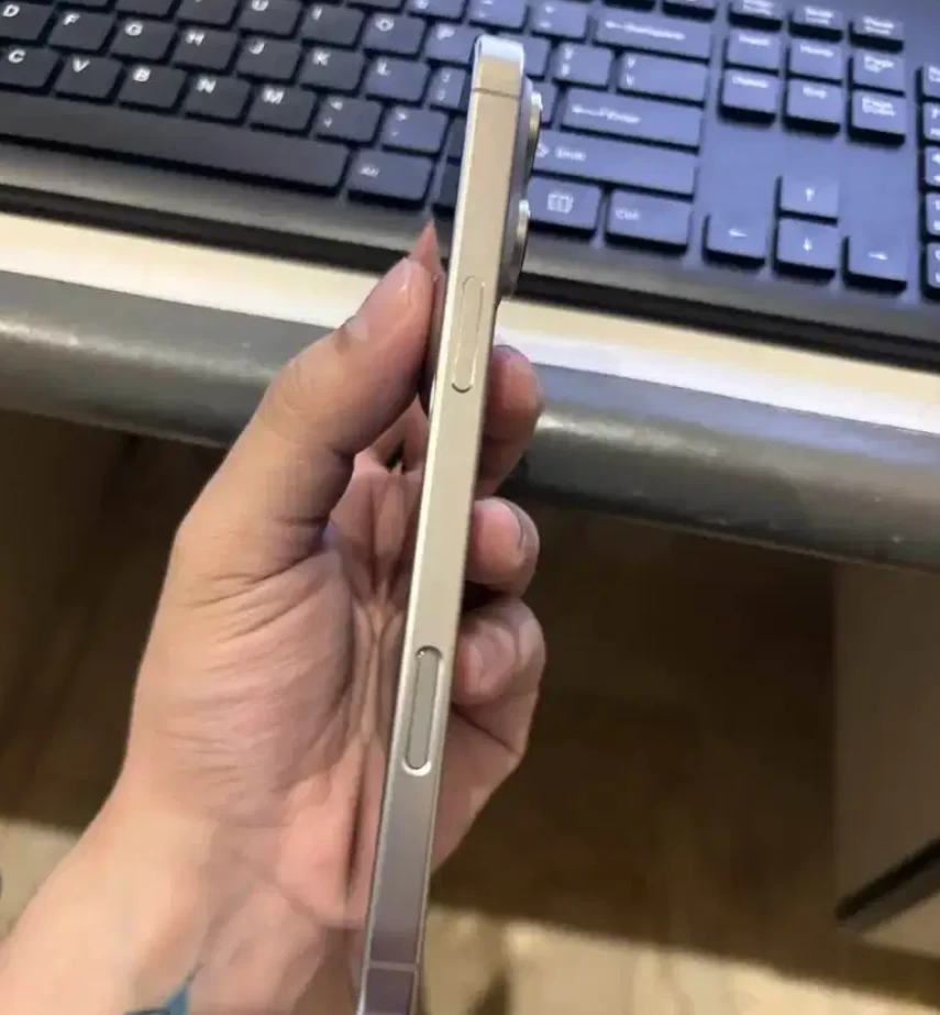 iPhone 16 PRO MAX 256 GB (LIKE NEW)