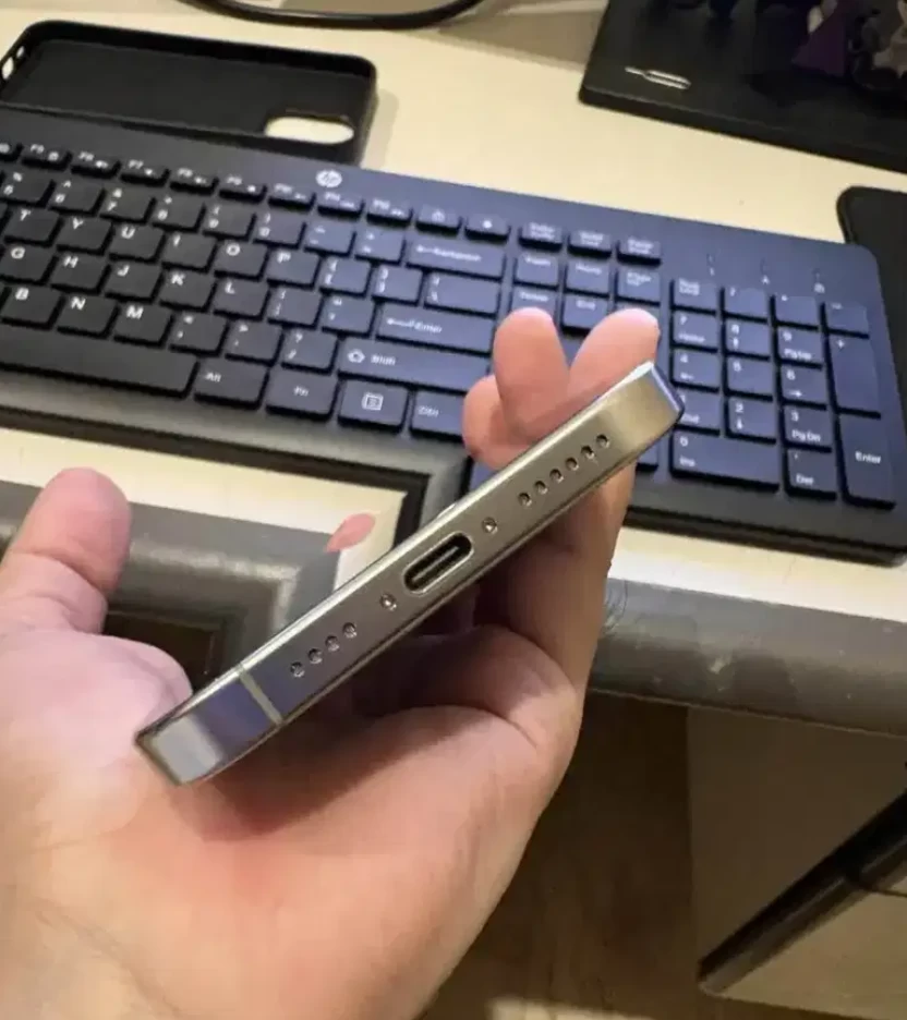 iPhone 16 PRO MAX 256 GB (LIKE NEW)