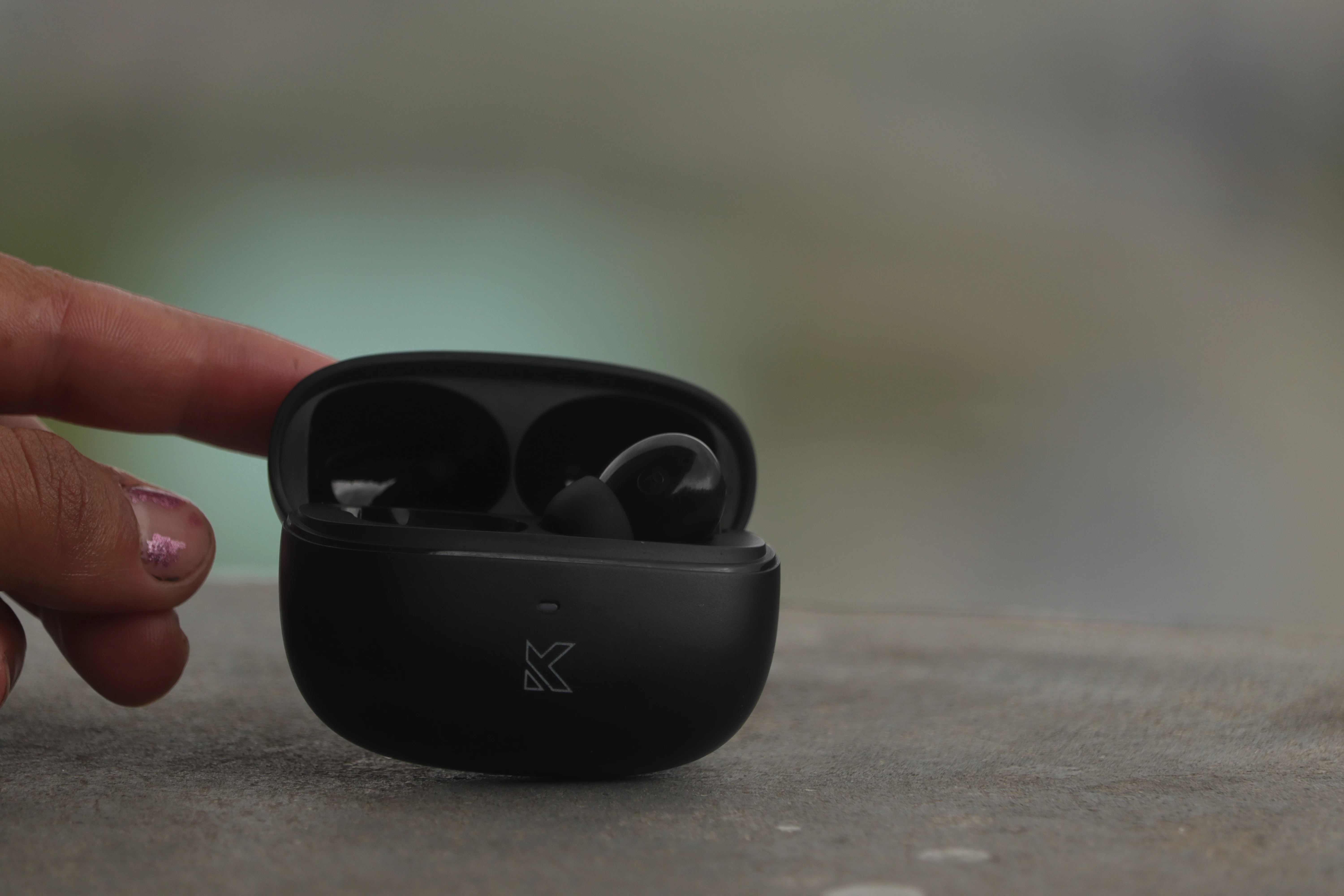 🎧 Kick Buds S Pro (2023) – Single side Earbud Only(Right)