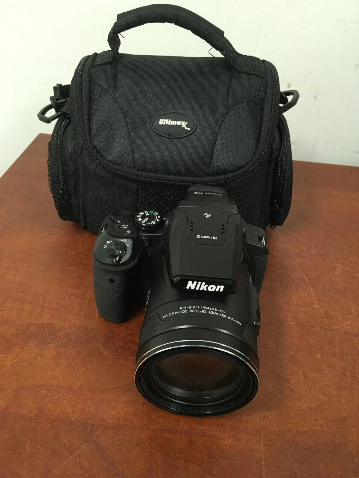Nikon D850 Camera with 3.2 in Touchscreen